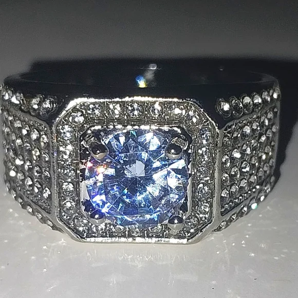 Silver Men's Intricate Diamond Ring with Halo Design Sz 12